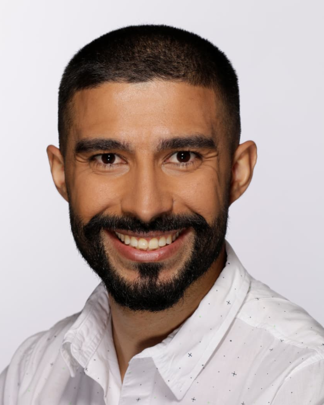 Dr. Roberto Soares